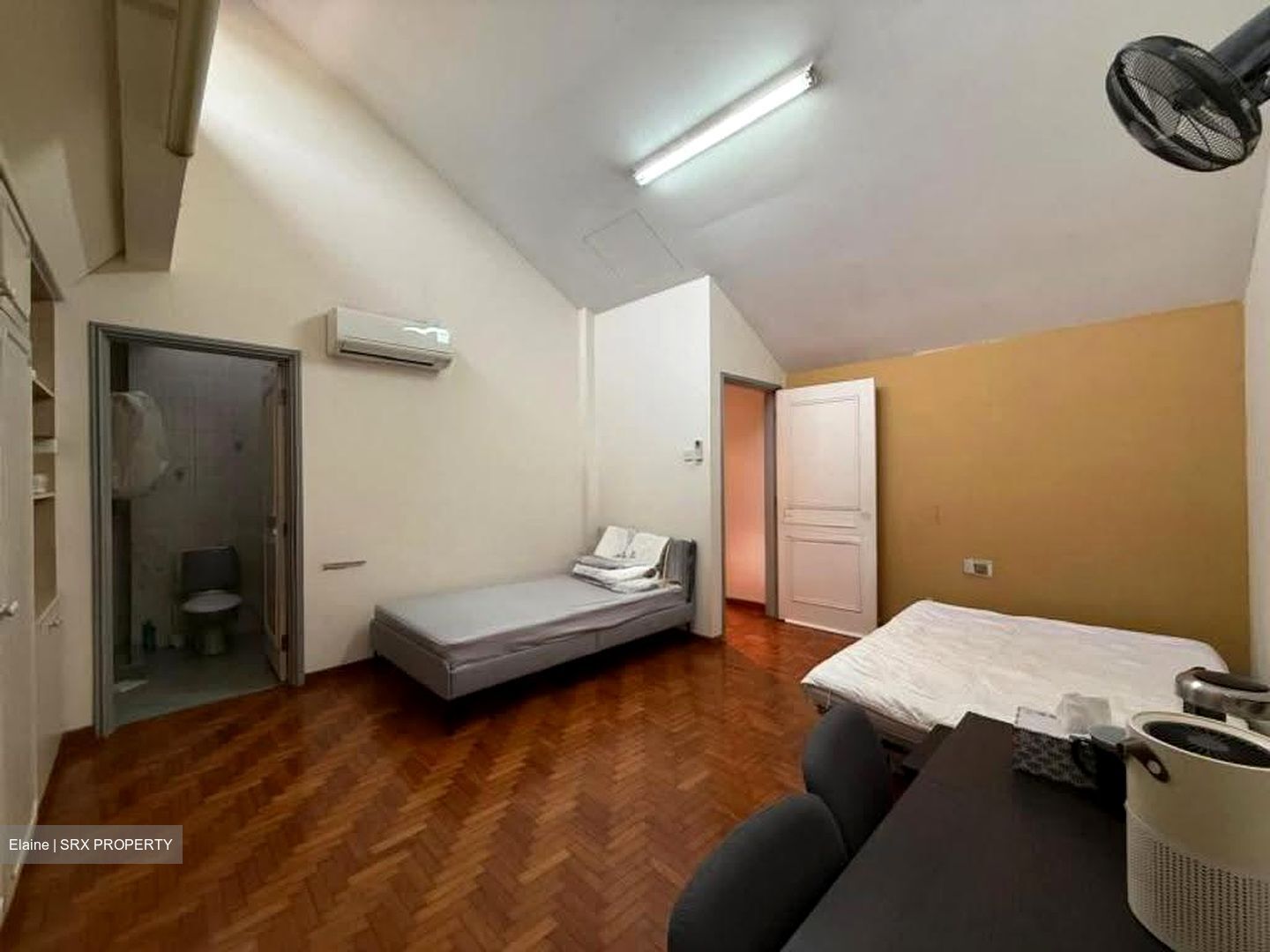 Sixth Crescent (D10), Terrace #625529331
